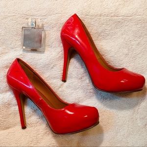 👠 Red pump classic high heels 💋